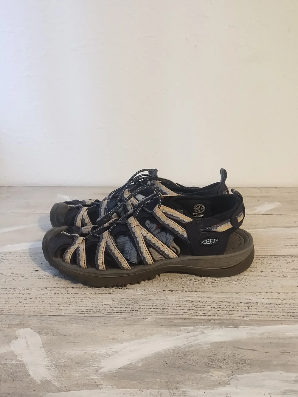 Keen Whisper Sandals Women's usa sz9/UK size 6.5  Outdoor Sport Sandals